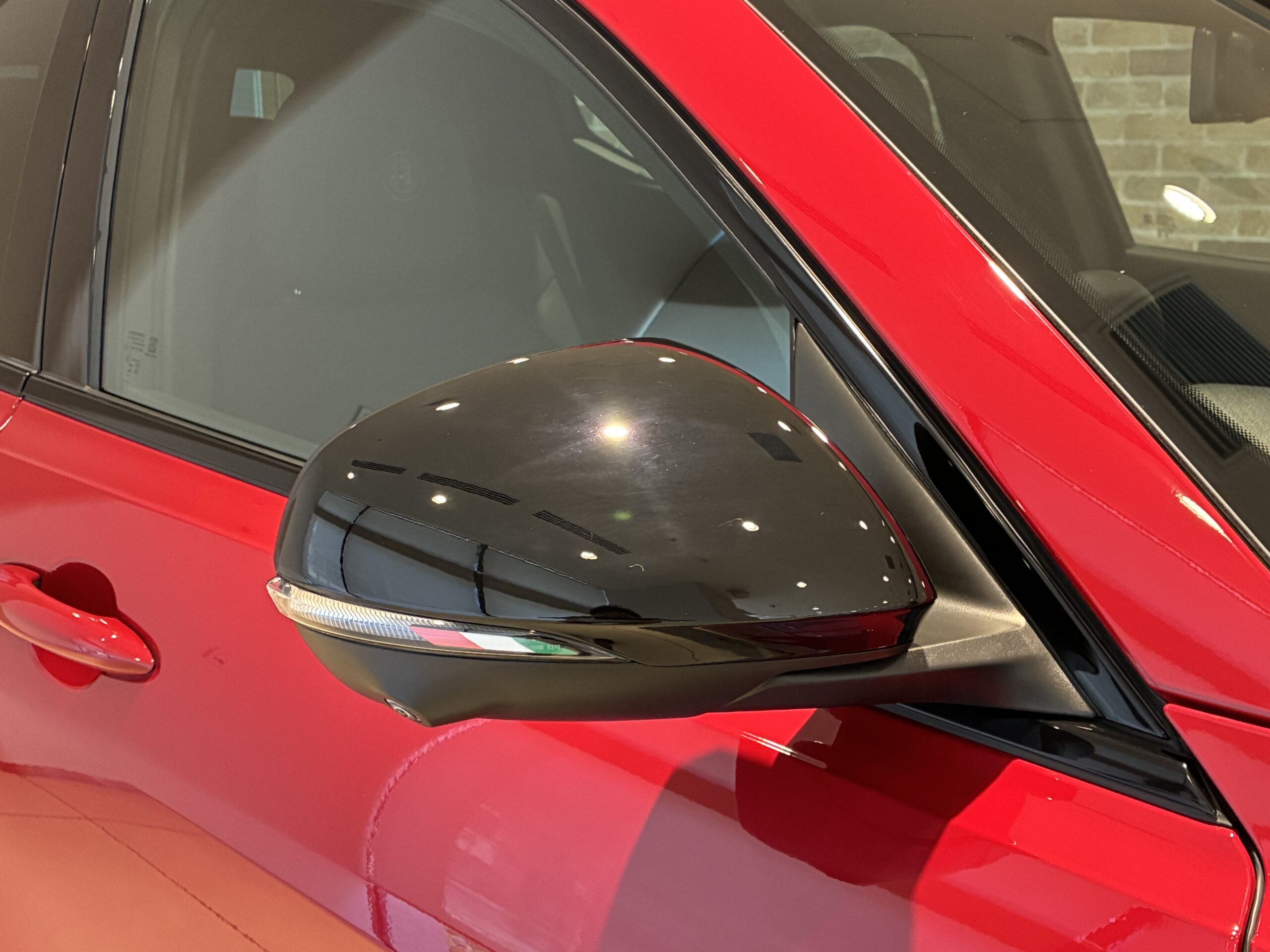 アルファロメオ　トナーレ PHEV Q4 Veloce