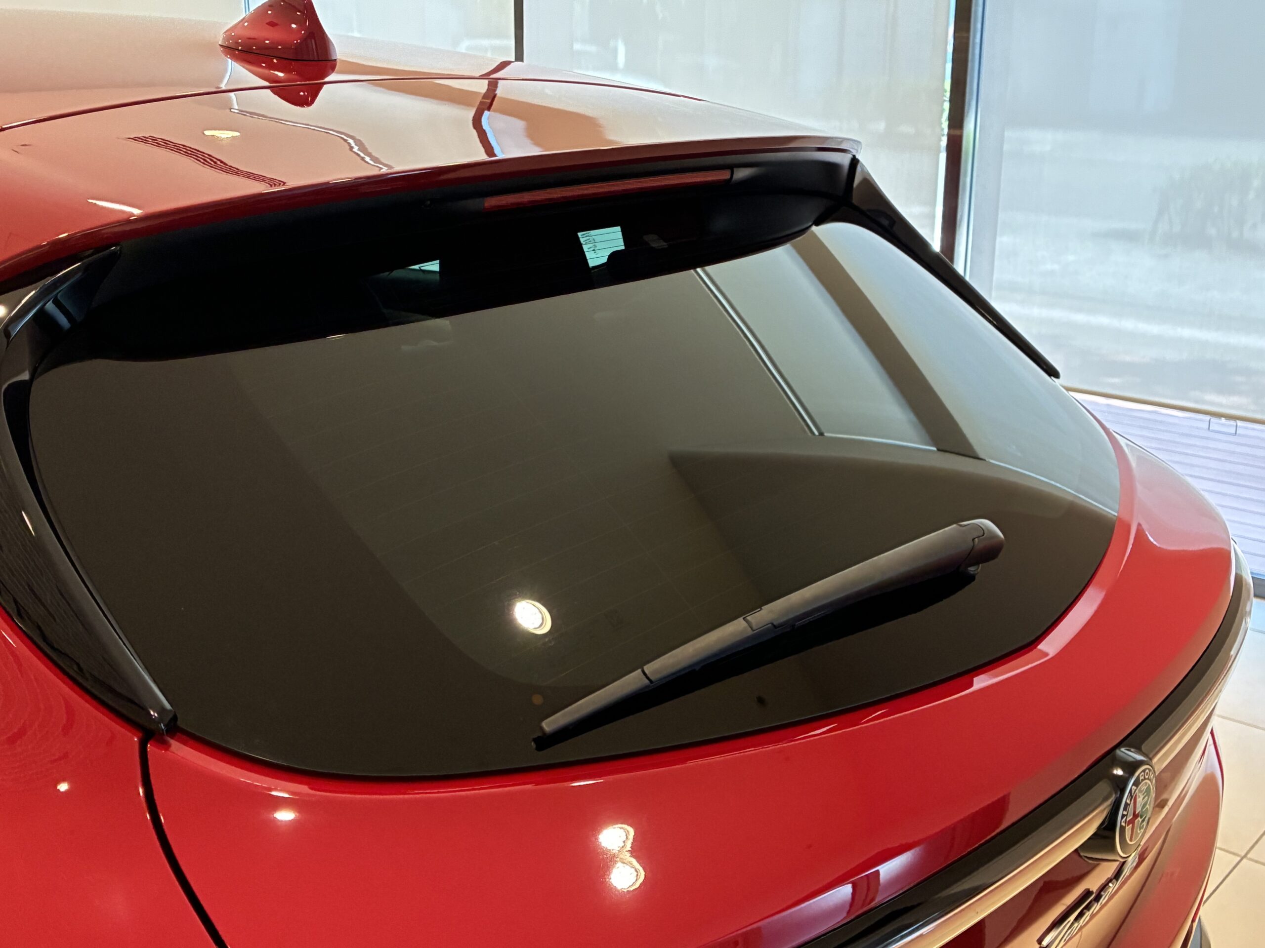 アルファロメオ　トナーレ PHEV Q4 Veloce