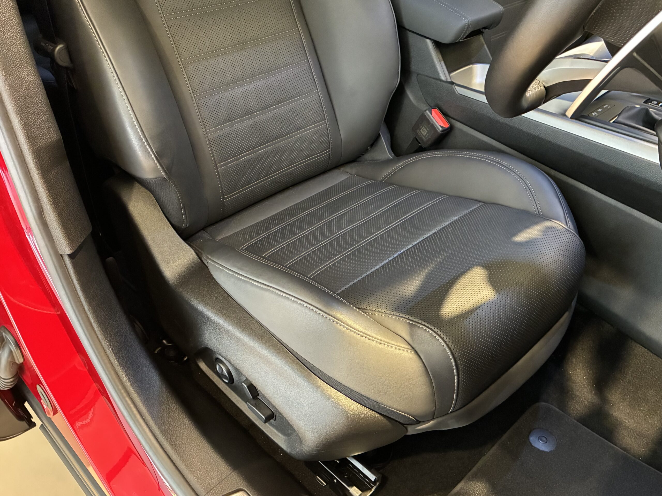 アルファロメオ　トナーレ PHEV Q4 Veloce