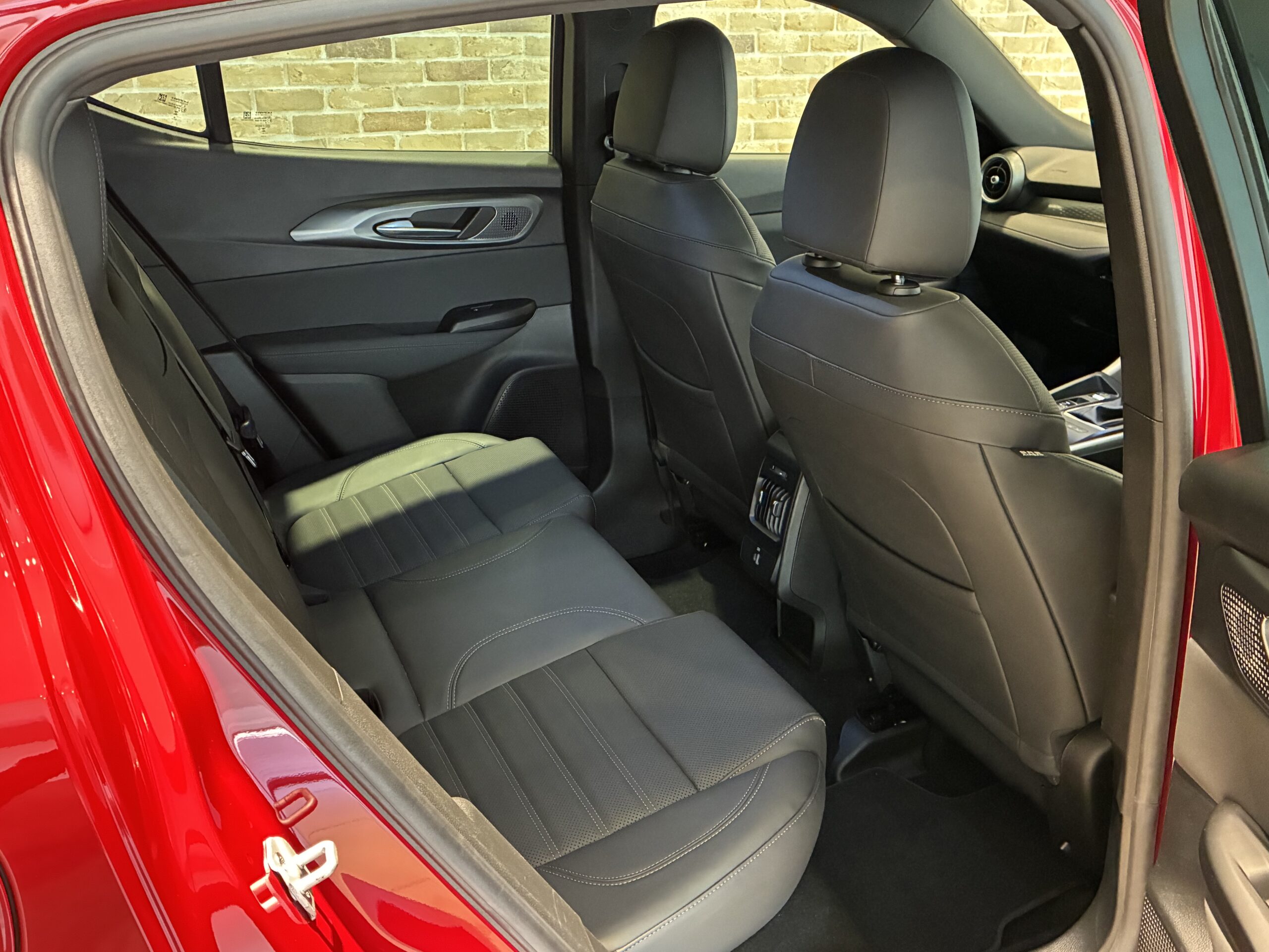 アルファロメオ　トナーレ PHEV Q4 Veloce