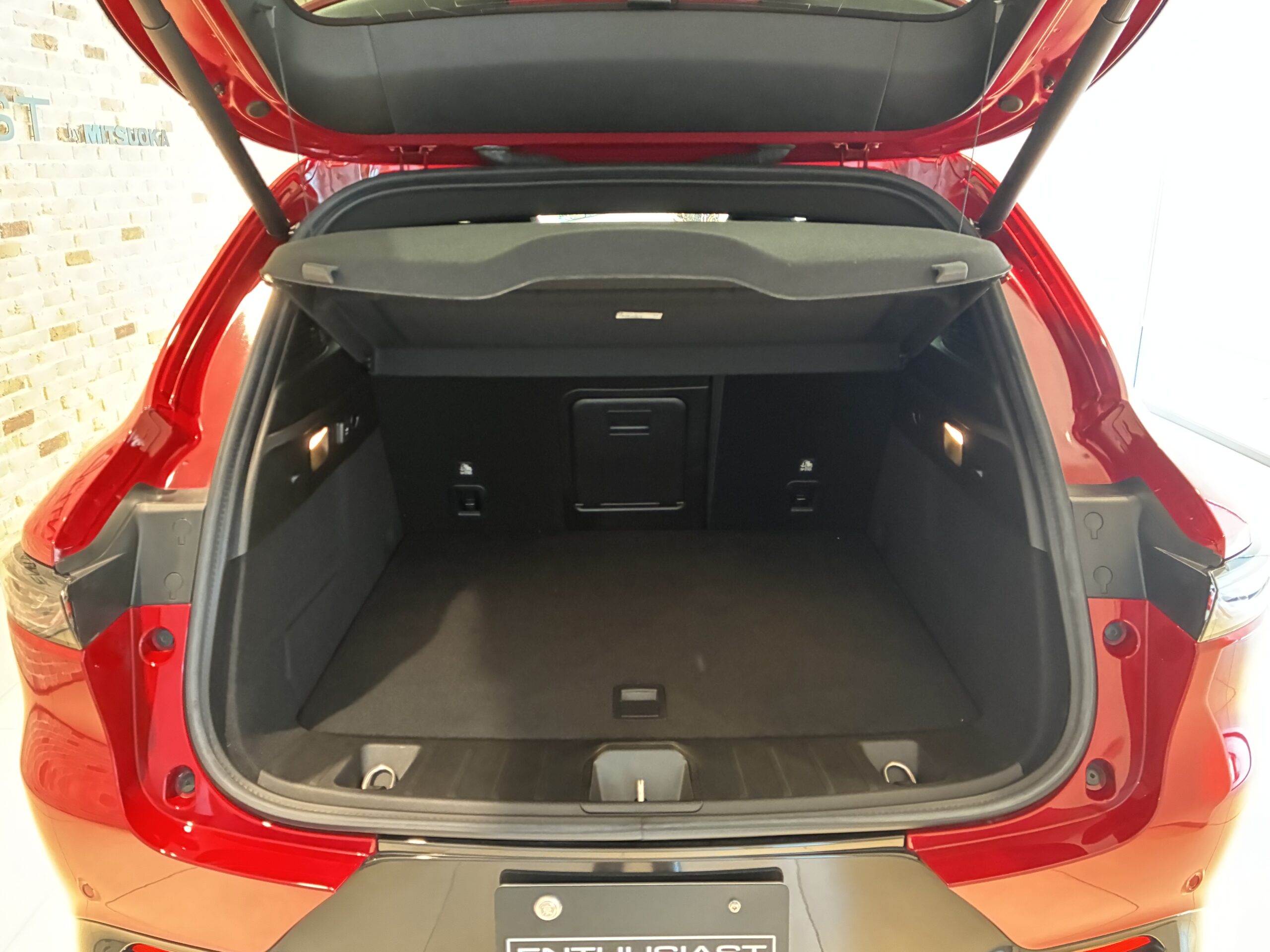 アルファロメオ　トナーレ PHEV Q4 Veloce