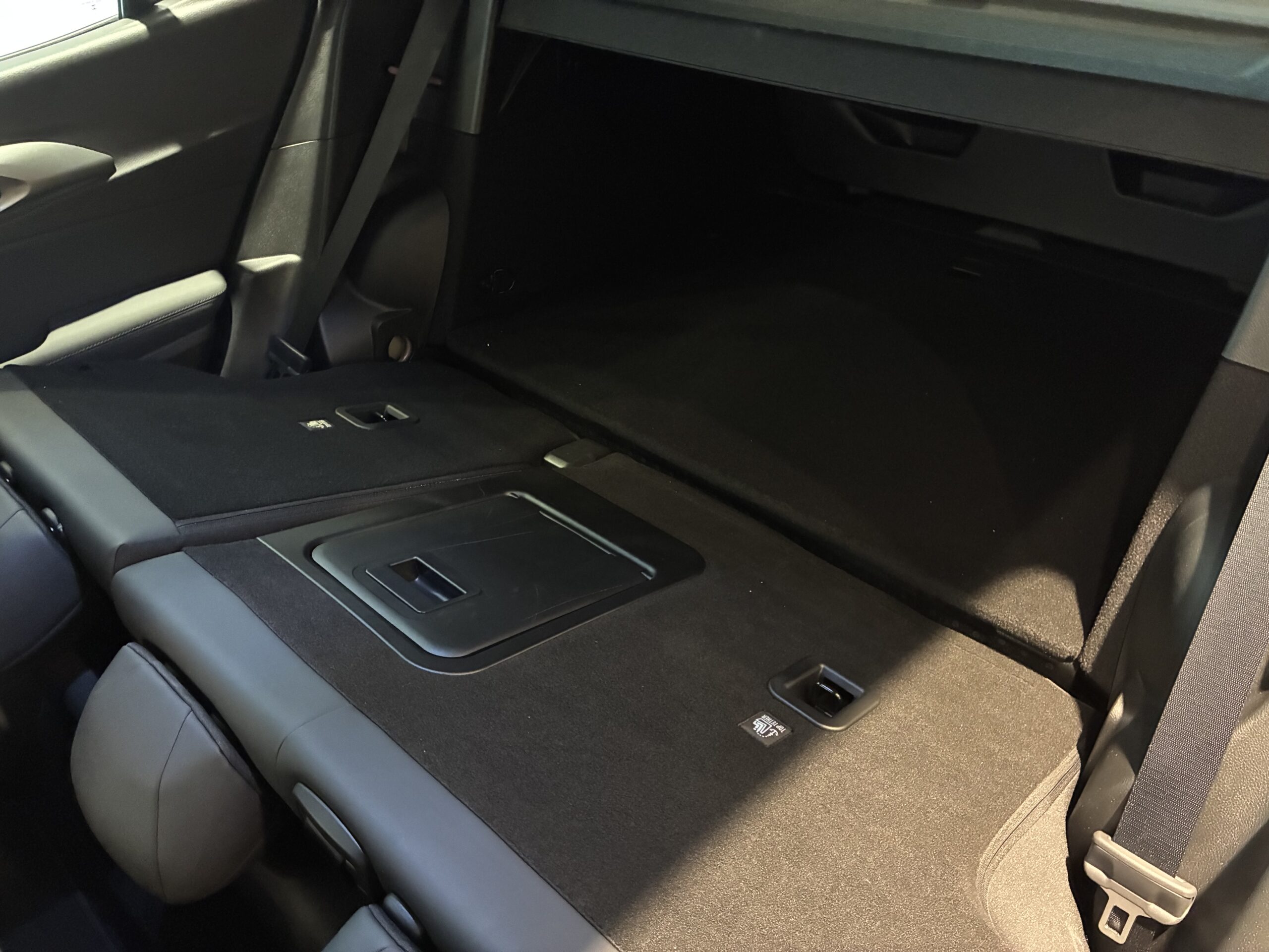 アルファロメオ　トナーレ PHEV Q4 Veloce