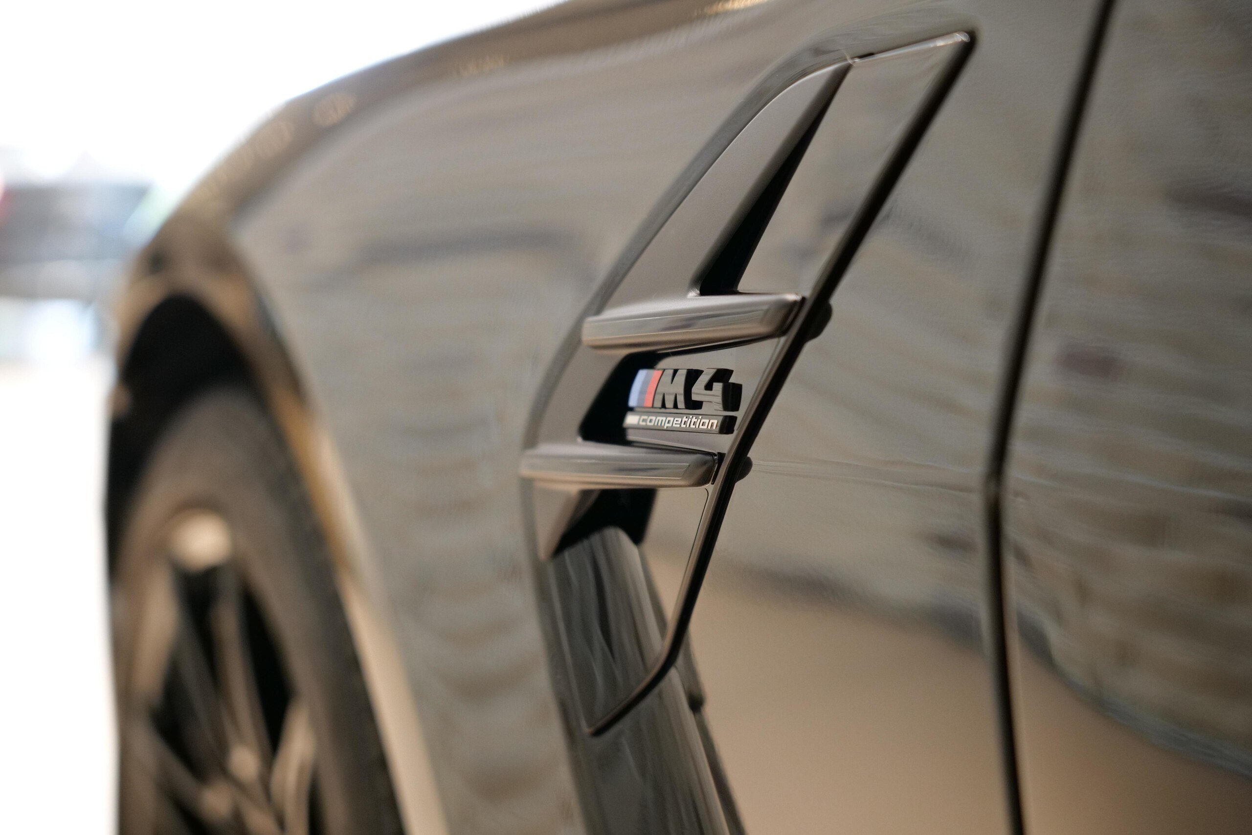 BMW M4クーペ コンペティション M xドライブ 4WD