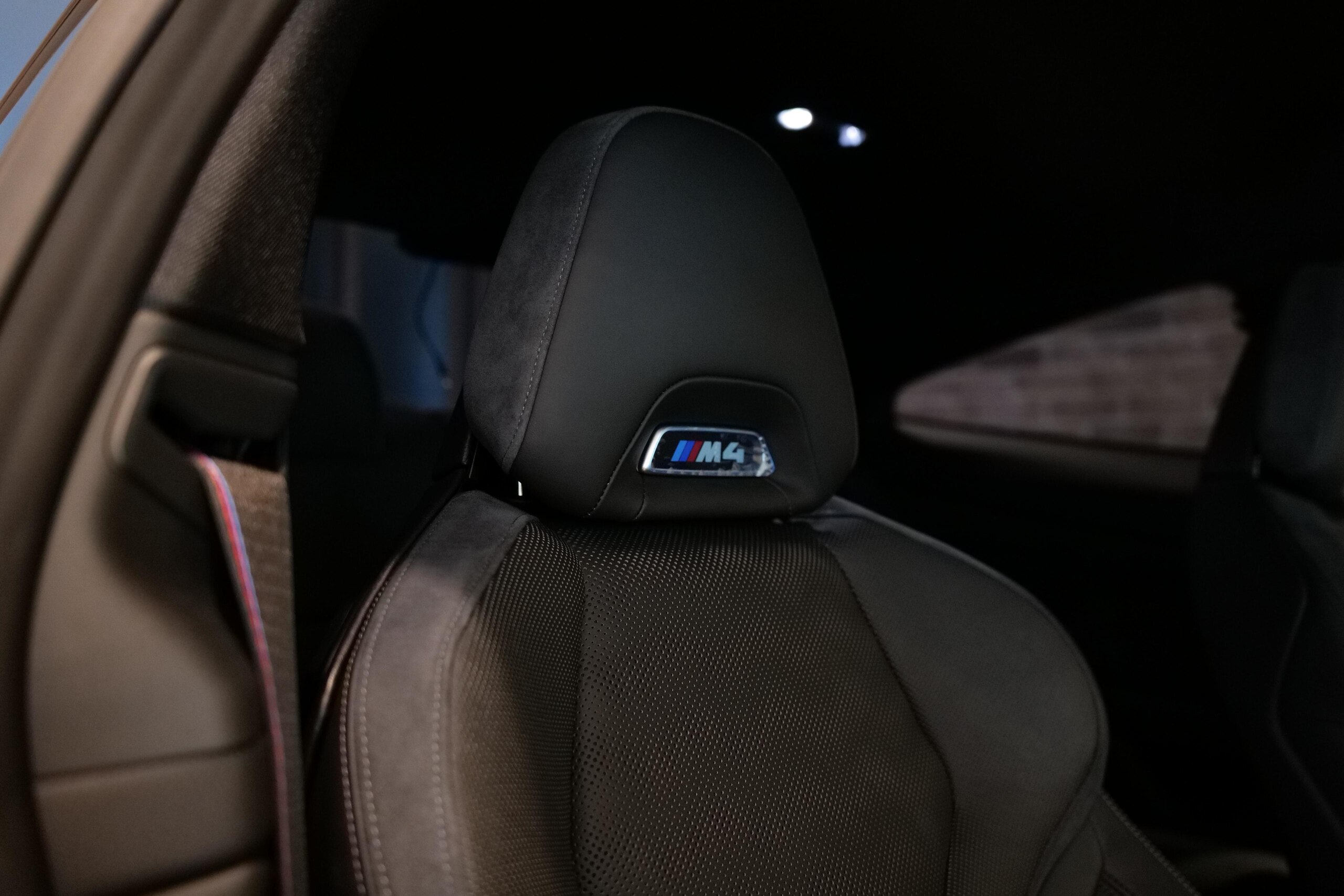 BMW M4クーペ コンペティション M xドライブ 4WD
