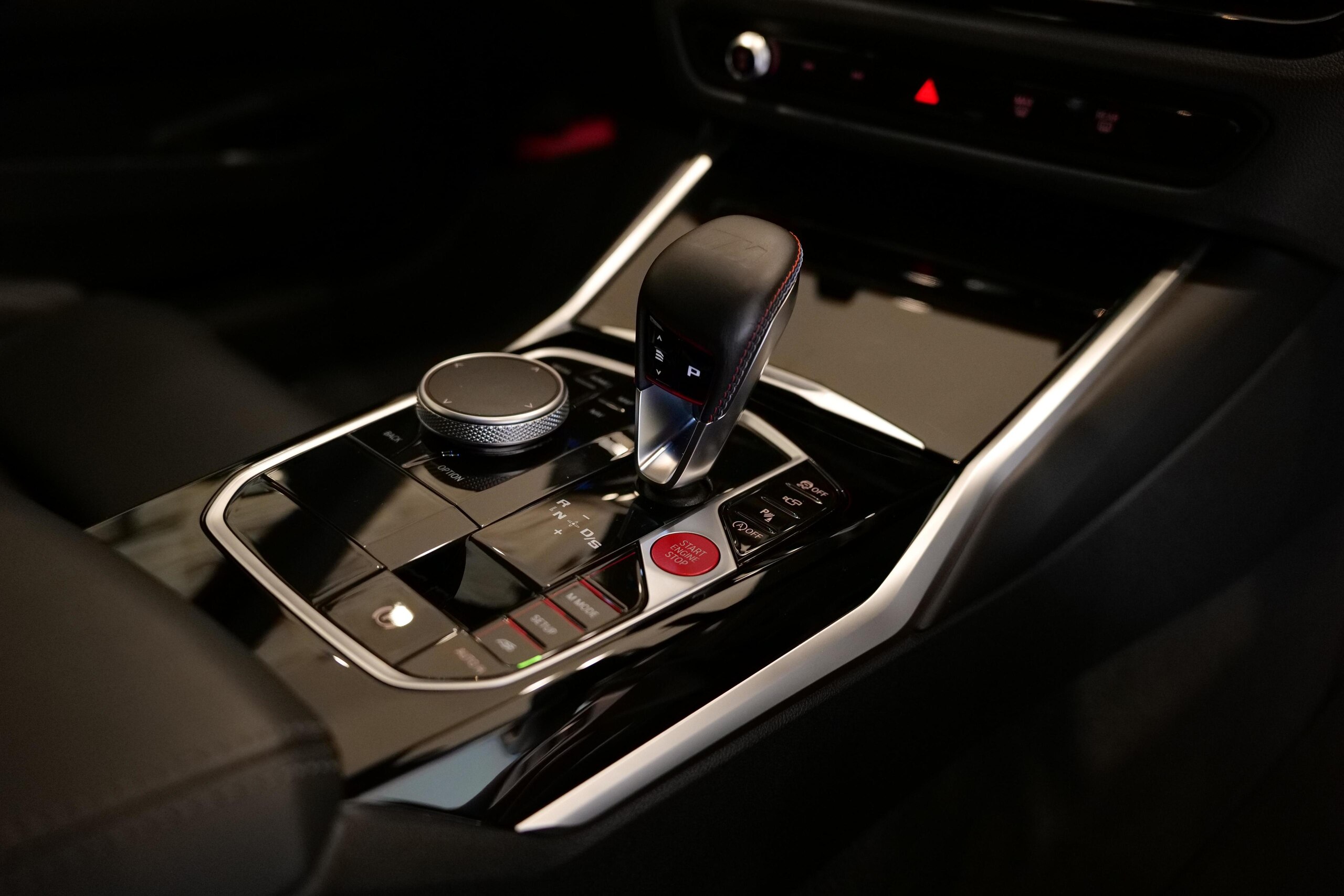BMW M4クーペ コンペティション M xドライブ 4WD