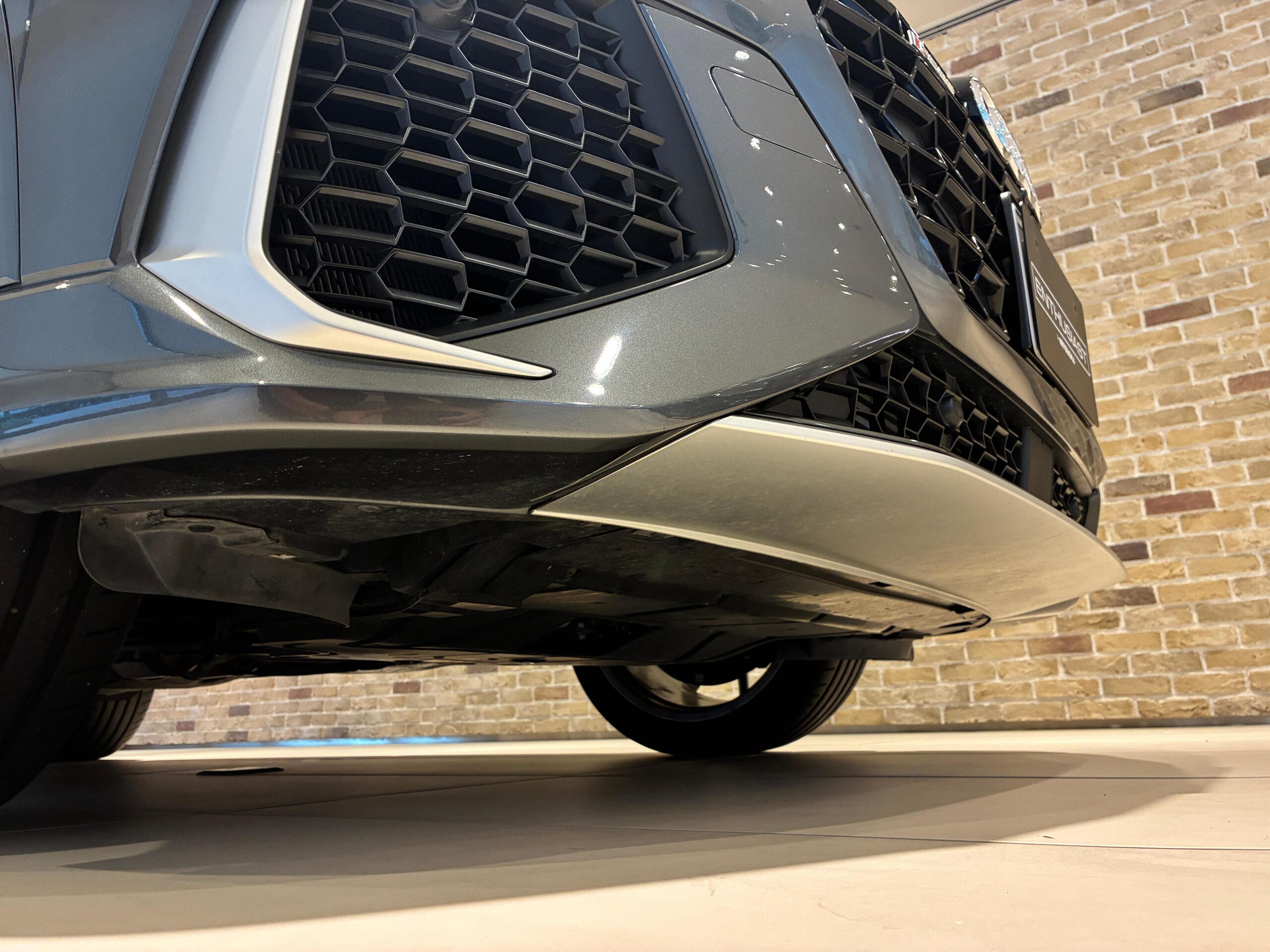 アウディ RS Q3 2.5 4WD