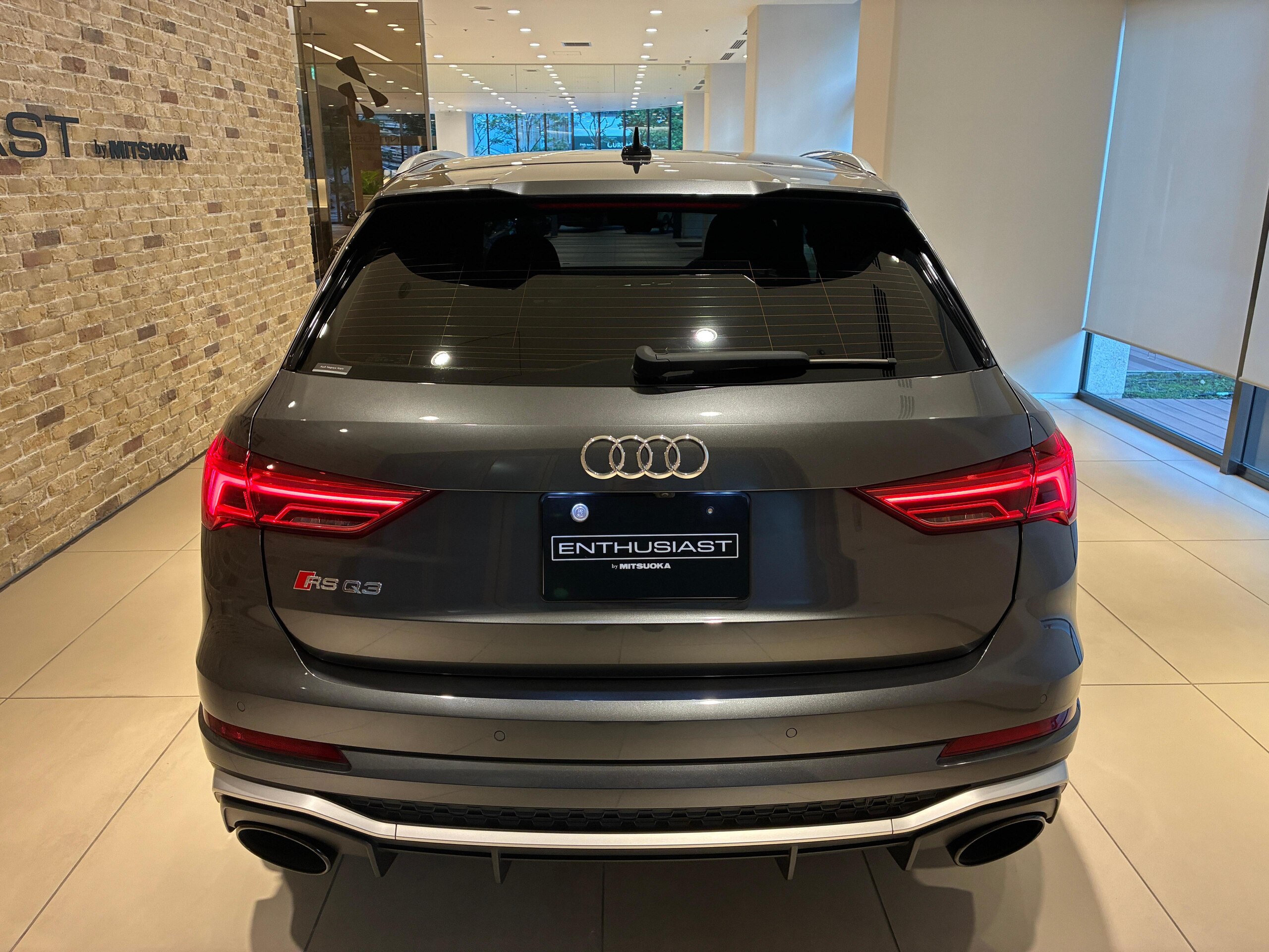 アウディ RS Q3 2.5 4WD