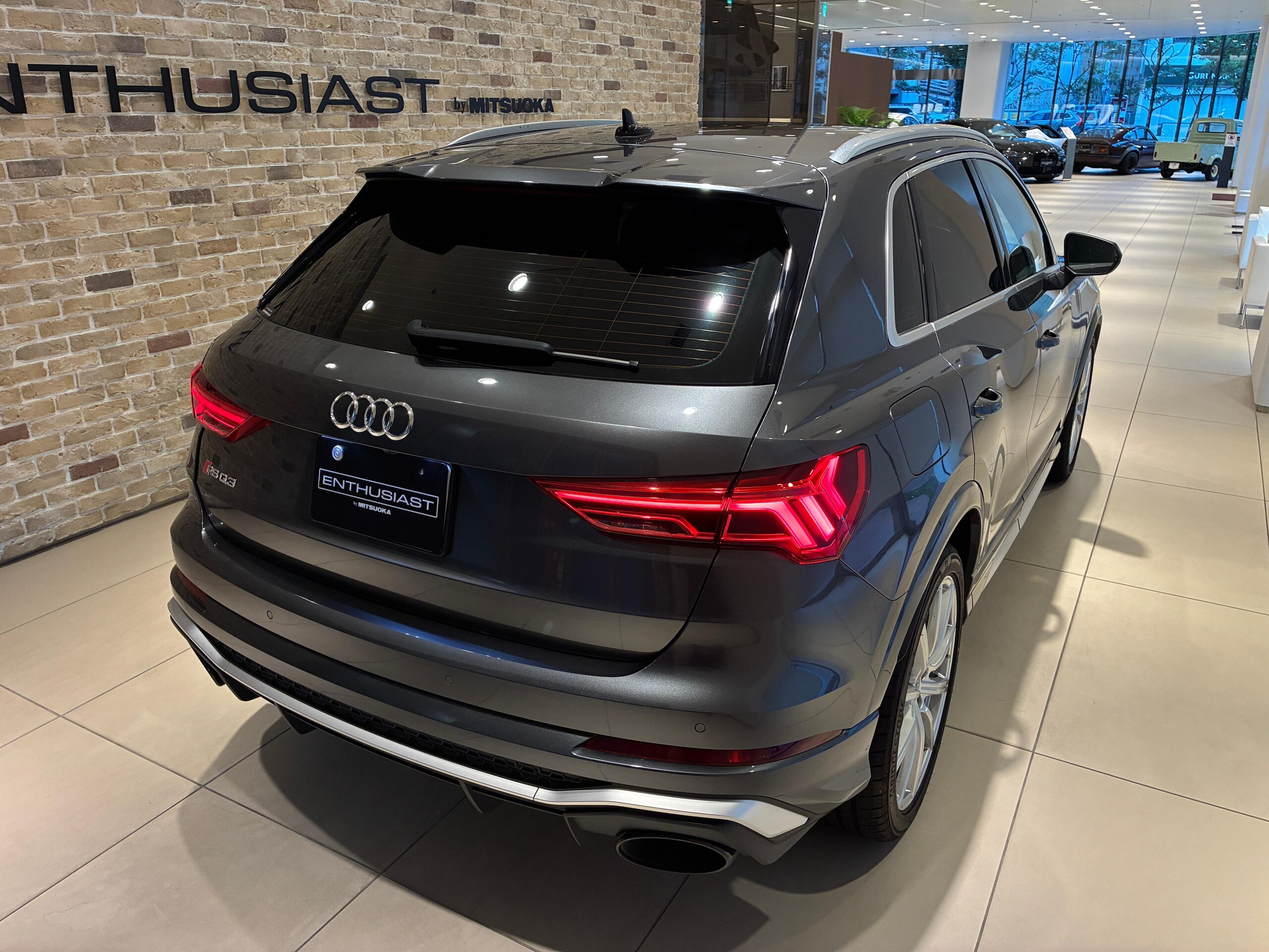 アウディ RS Q3 2.5 4WD