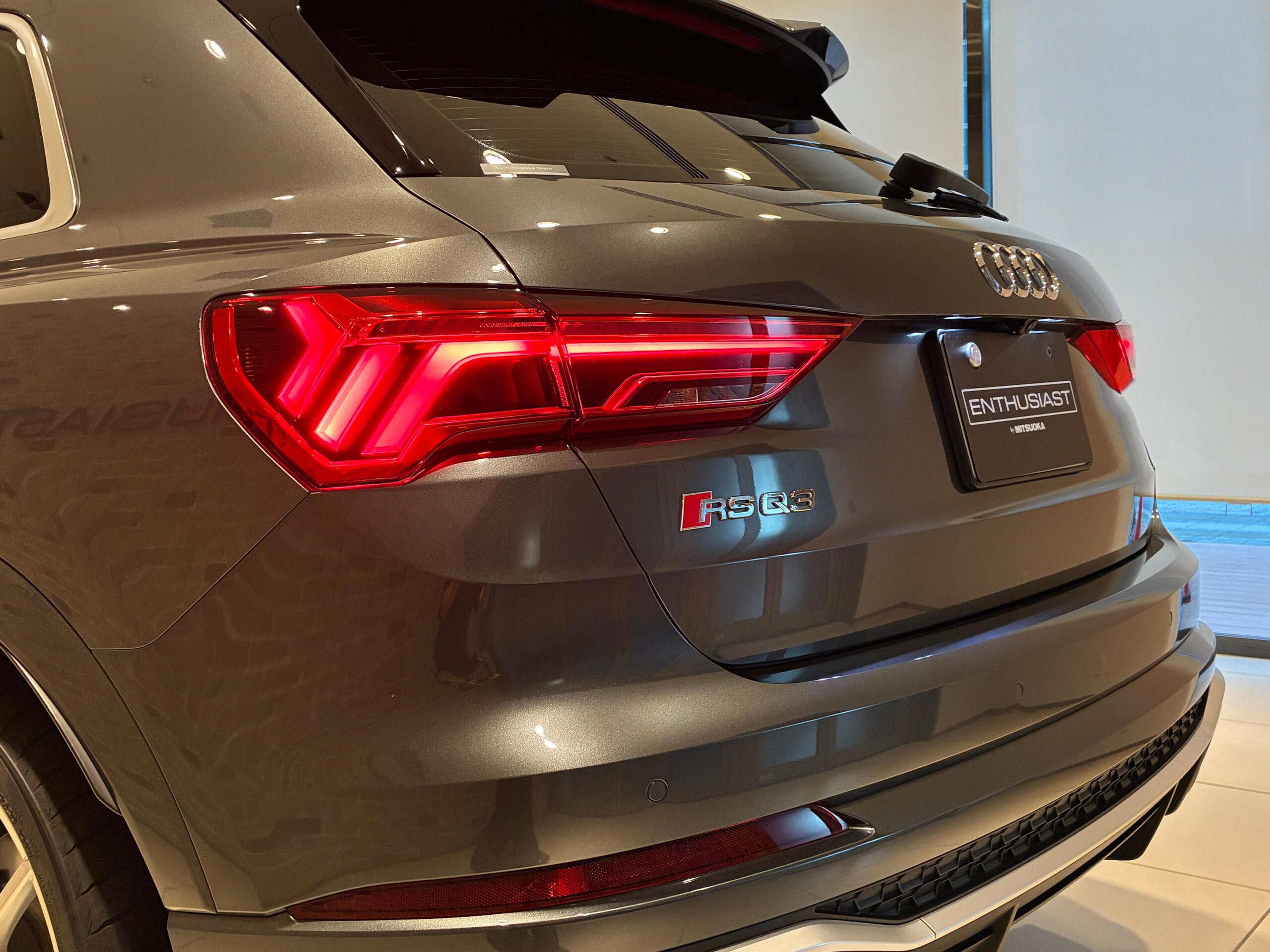 アウディ RS Q3 2.5 4WD