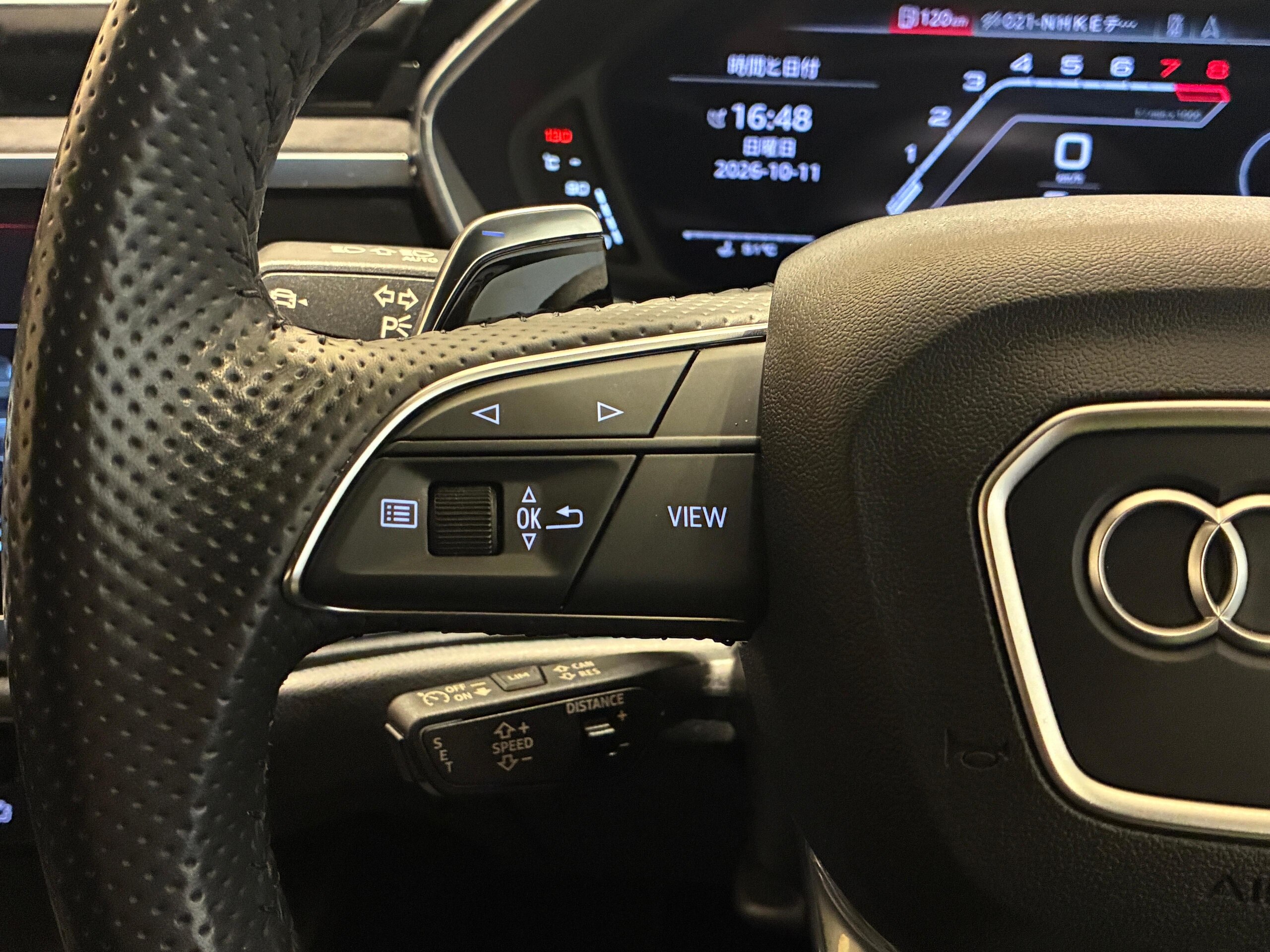 アウディ RS Q3 2.5 4WD